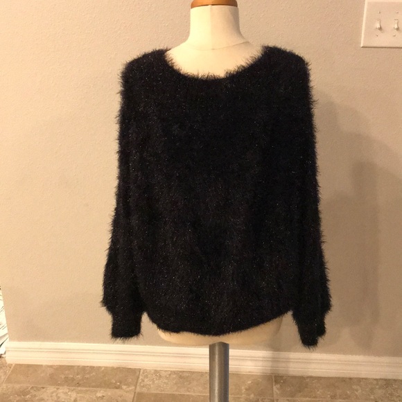 Fancy sweater - Picture 3 of 5